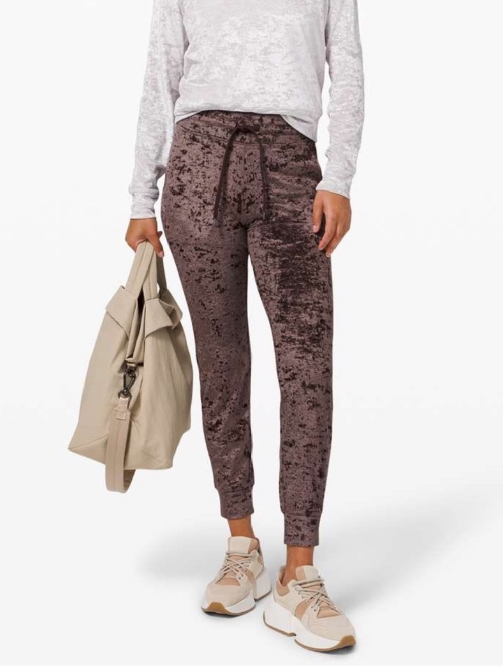 Lululemon Ready to Rulu Crushed Velvet Joggers Coffee Size 4